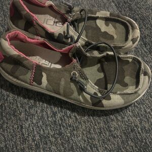 Hey Dude Size Youth 11 Wendy Funk Camo Slip On Shoes